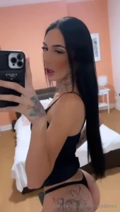 Do you like my look babe i feel amazing with this hair