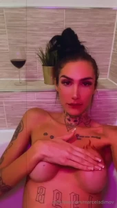 Come join me in my shower i love to feel fresh and clean