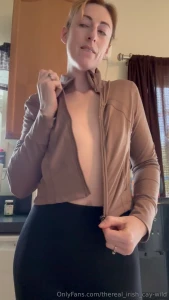 Happy titty hunt tuesday as always tip 5 get a titty pic in your dm