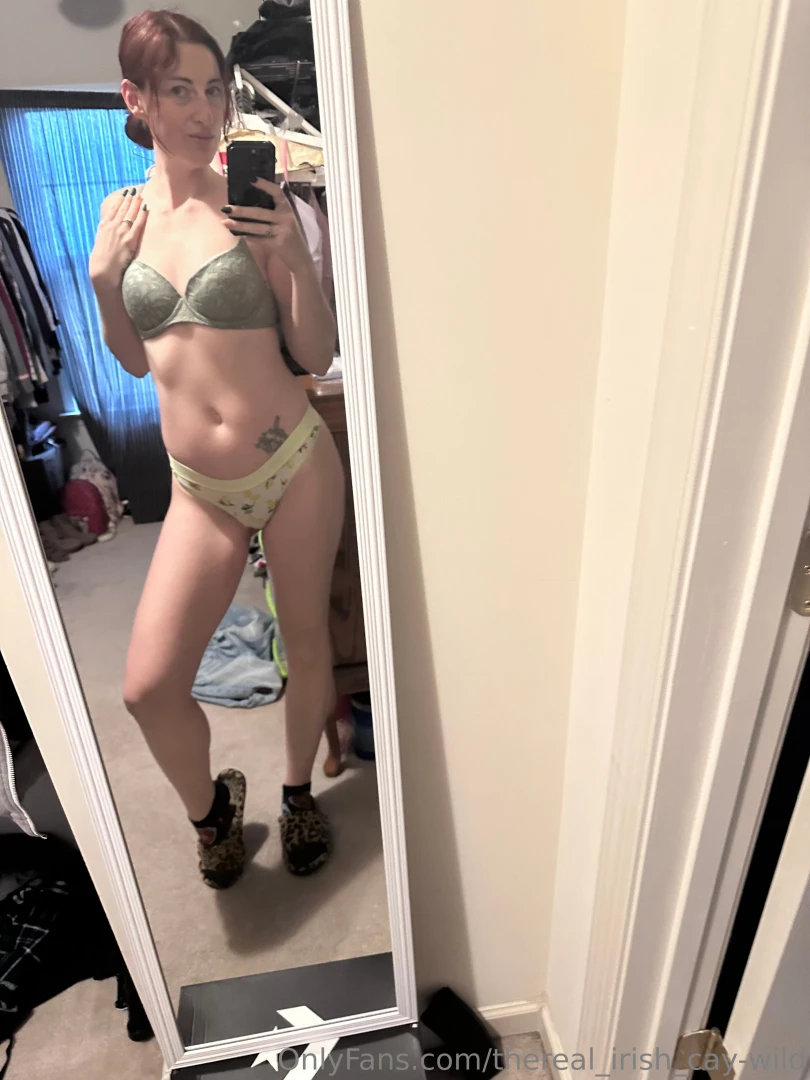 What s your take on long legs and cute tits 