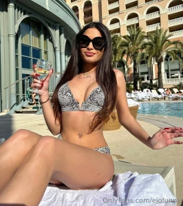 Le maillot de bain tu veux l enlever bonne ann e 2025 et pleins de