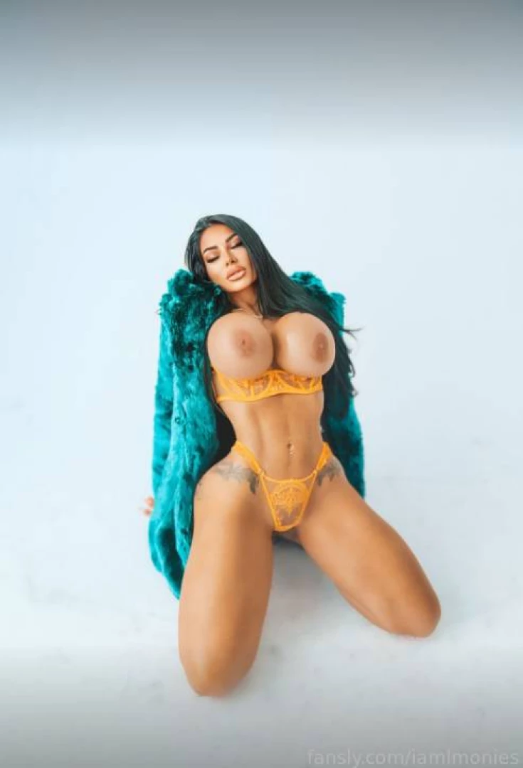 Tgifriday i ll be around all day so make sure to message me lmonies 