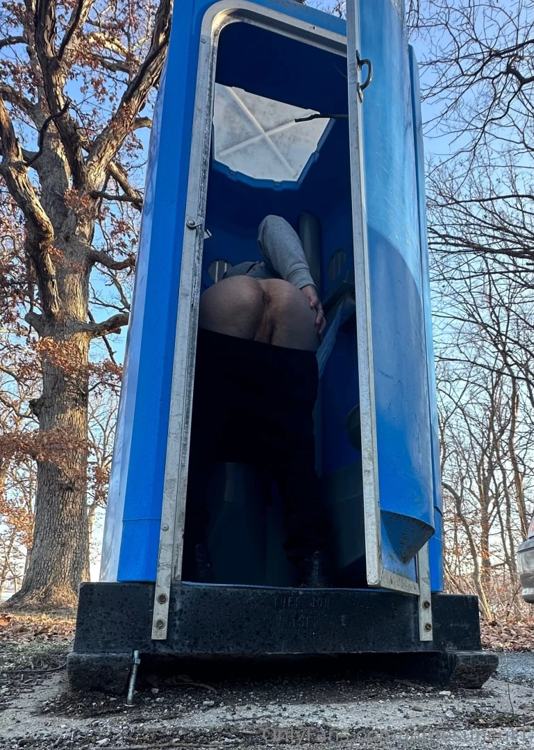 Crusing at the lake come find me i need some help with something amp 