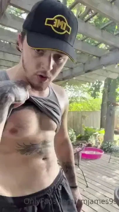 Sweaty body worship 