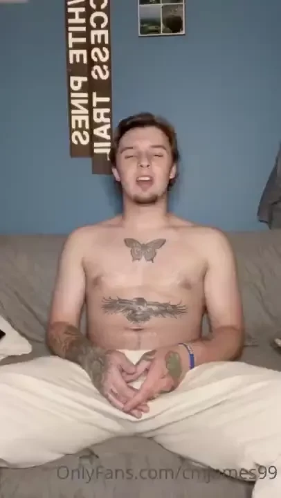 Get lost in my pits demanding armpit worship 
