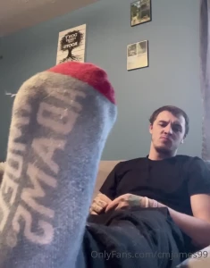 jamesuncut1 - These feet do damage i know you want more 