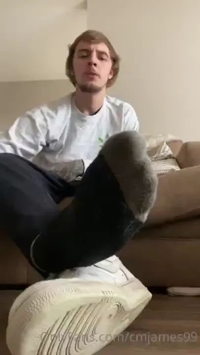 On your fucking knees for these perfect feet 