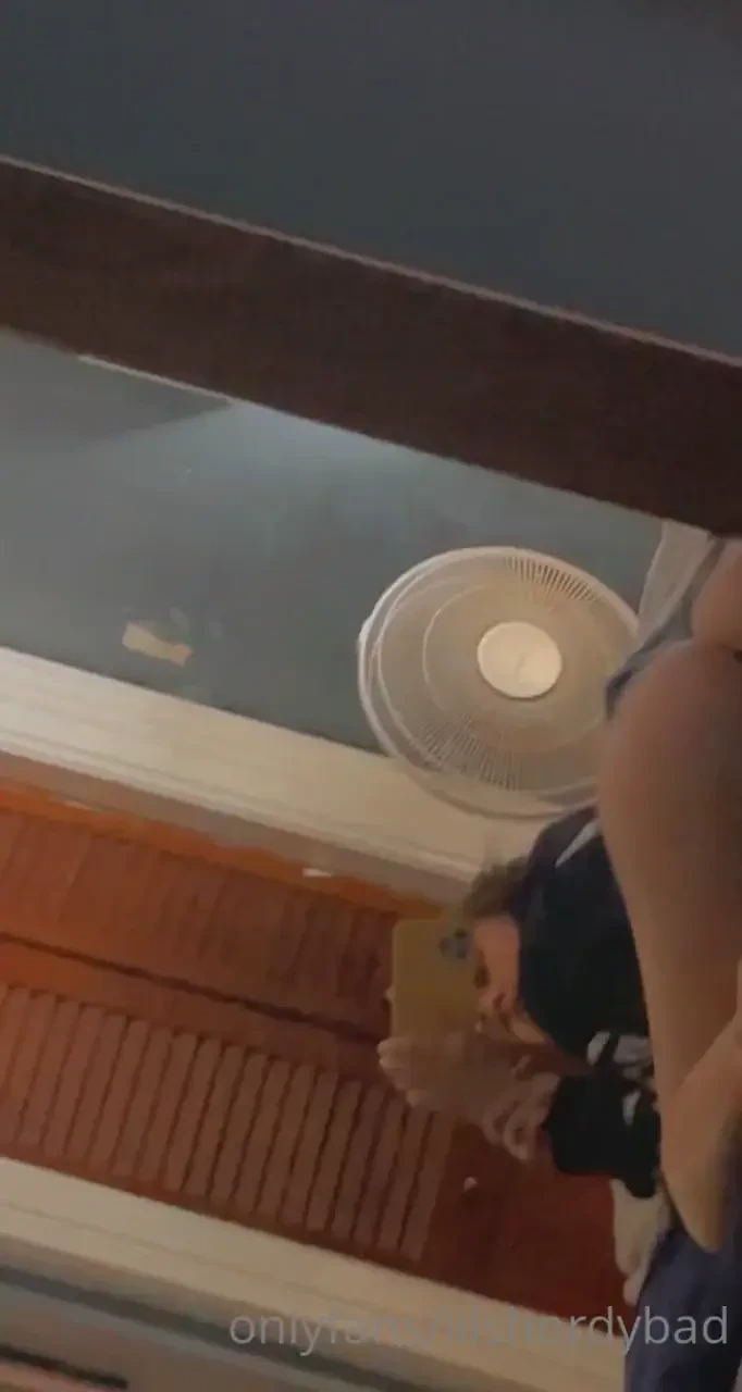 Hey guys i m getting hair extensions and eye lash extensions does 