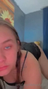 Any content creators wanna do sfs comment on this post and inbox me