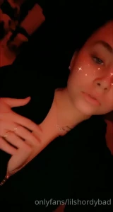 Anyone wanna buy me dinner tonight if you do you ll get a nice treat