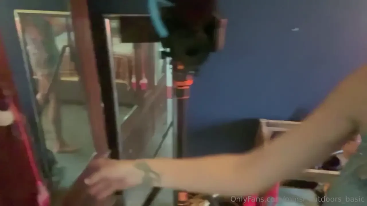 Bedroom tour do you like my little trinkets i didn t mean to say tour 