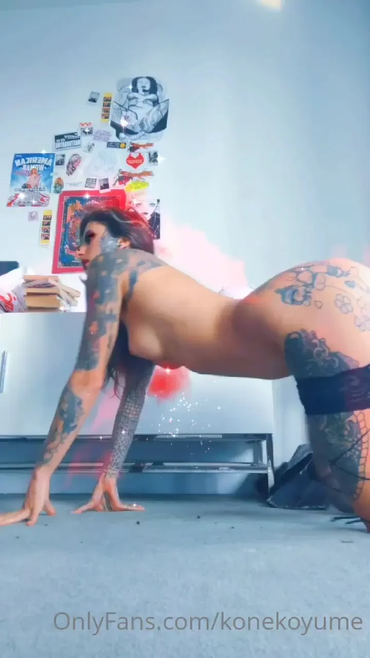 If you like this video set and wanna get a lil bent over twerk part 4 