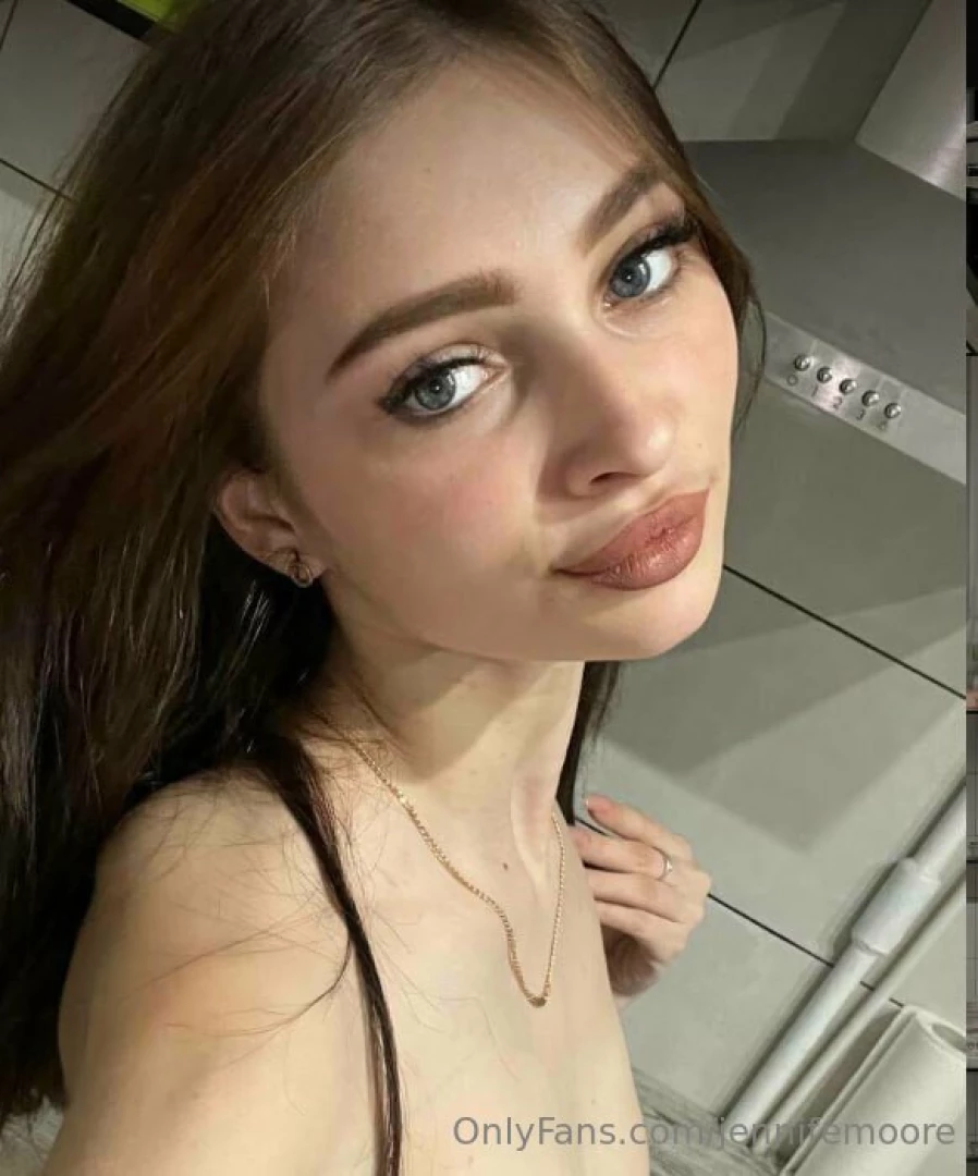 This little pinky pussy helpfultom soo kinky my fav cutie best live part 7 