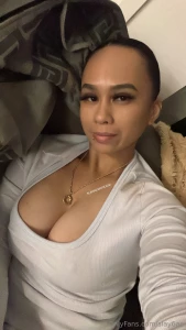 Who s going to to keep me warm tonight