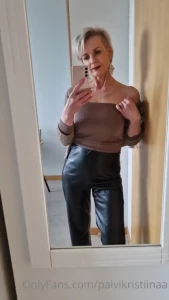 Vapun j lkeisi toimistohommia aika kivaa kyll voit hemmotella mua my s