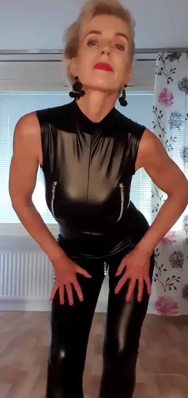 Kissanainen saat kohta toisen videon catwoman you ll get another video 