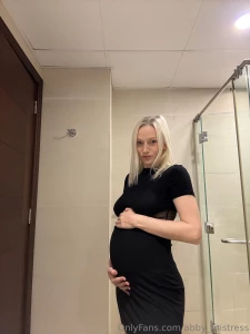 Are you into cuckolding i can be your dominant hotwife just message me