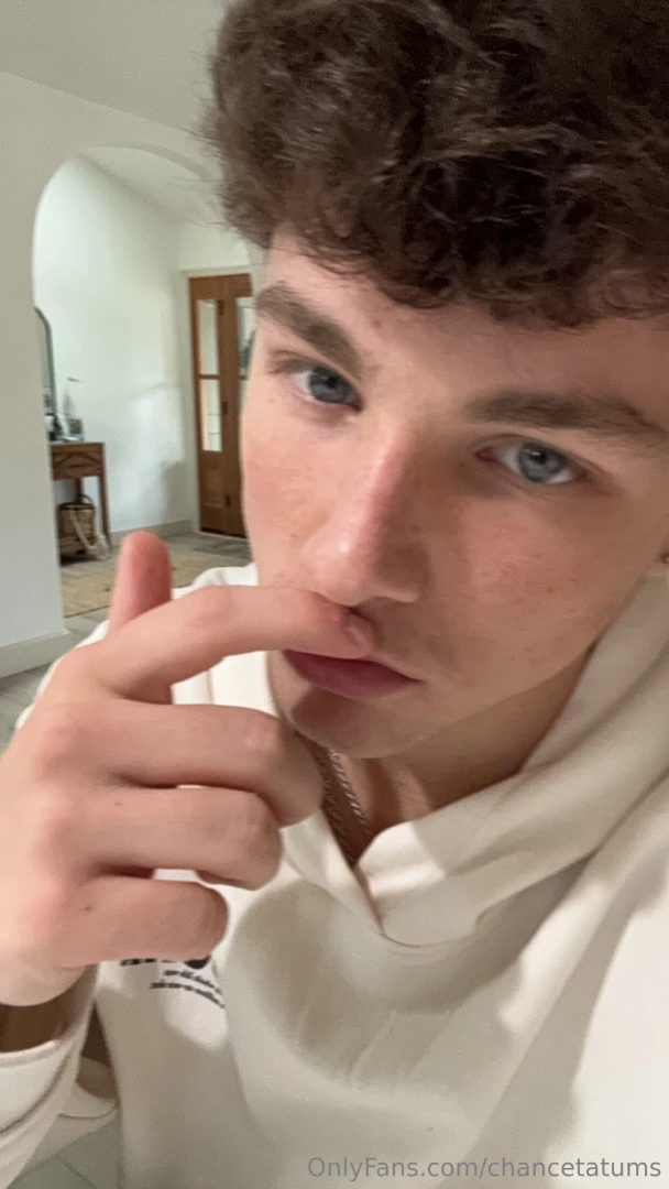 Unfortunately my service is very slow out where i m staying so 