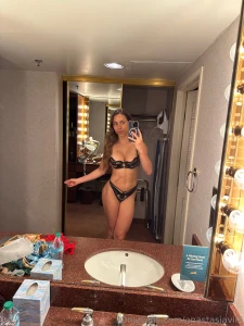 You re here to please me aren t you