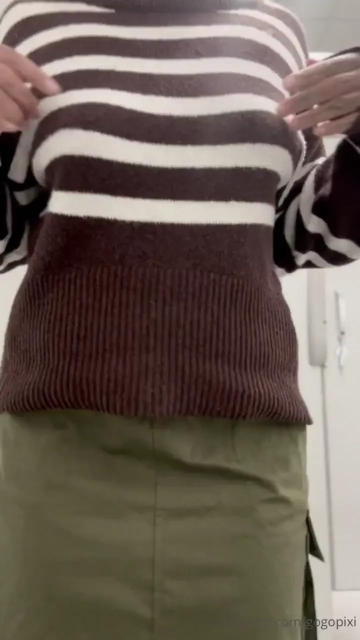 I don t like to wear bra s to work hehe 