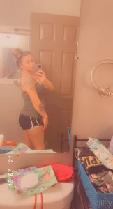 Just really love my booty and my curves part 1