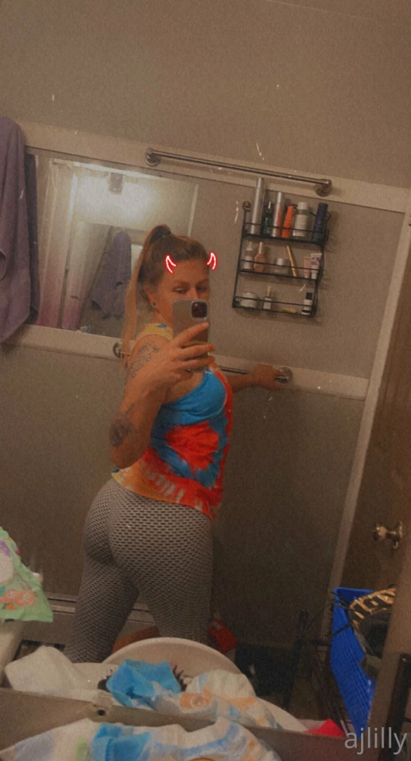 Just really love my booty and my curves part 11 