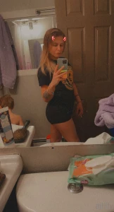 Just really love my booty and my curves part 3