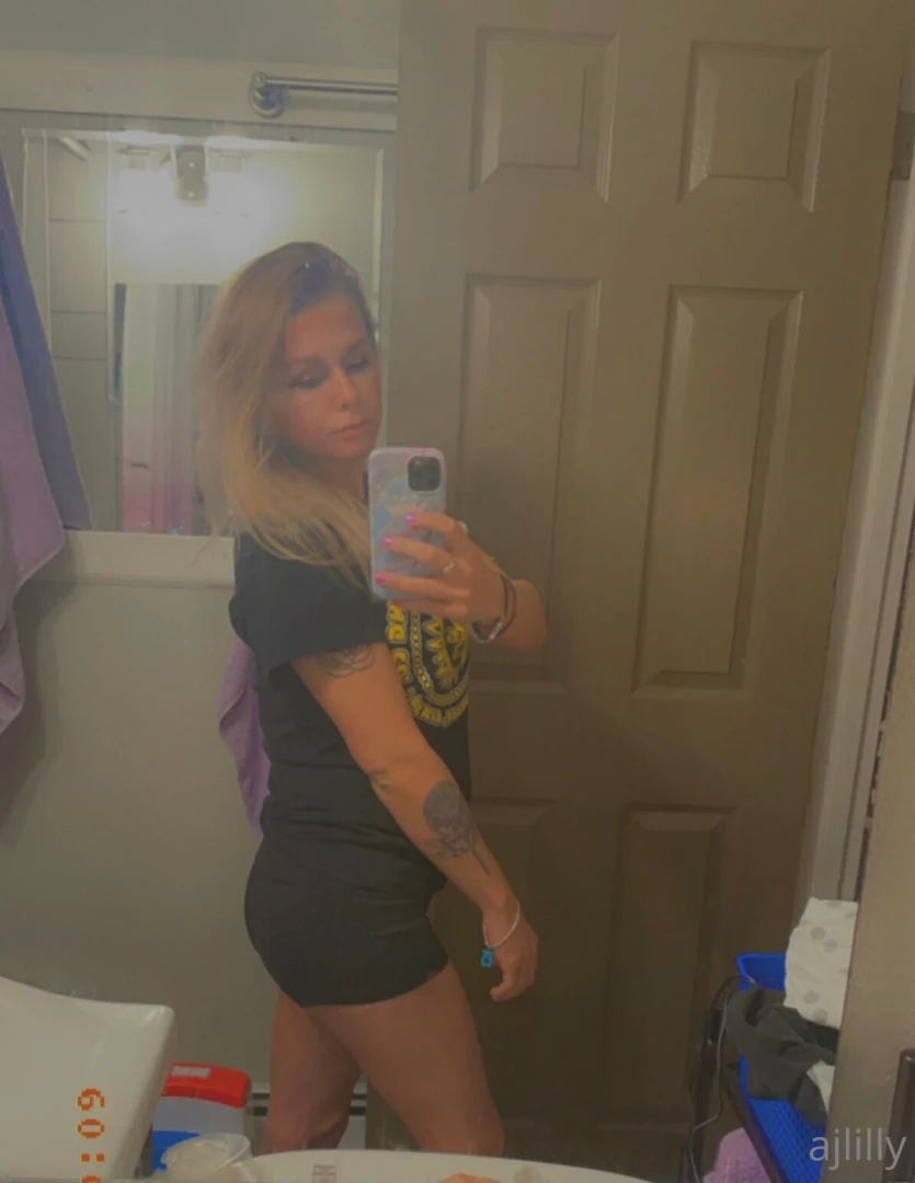 Just really love my booty and my curves part 12 