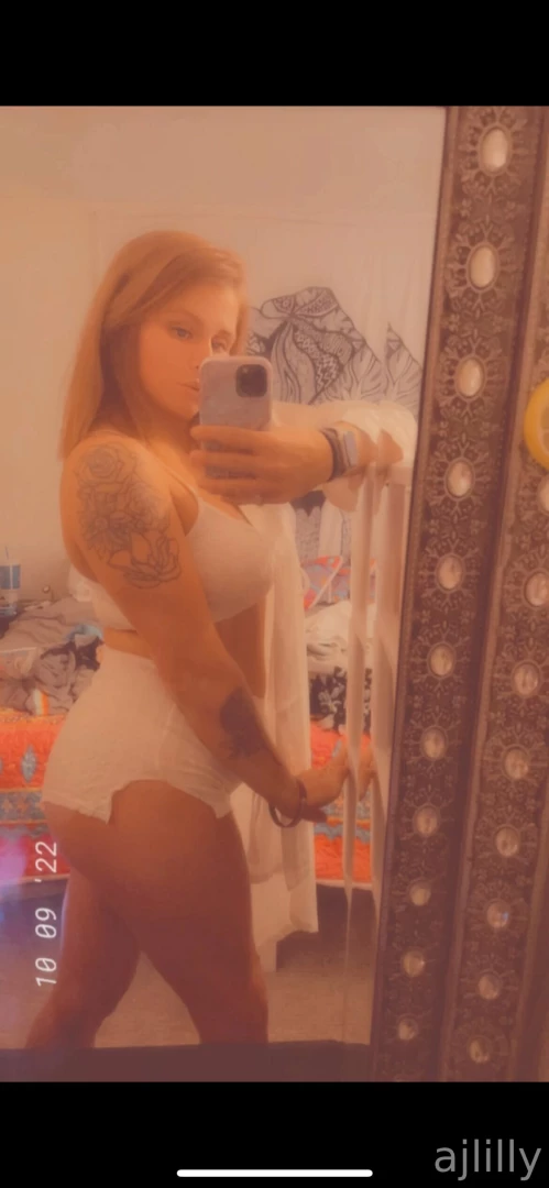 Hi boys who wants to play with me i d love to send you guys some part 6 