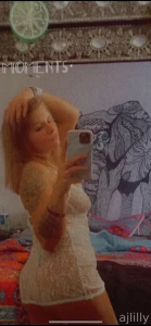 Hi boys who wants to play with me i d love to send you guys some part 11