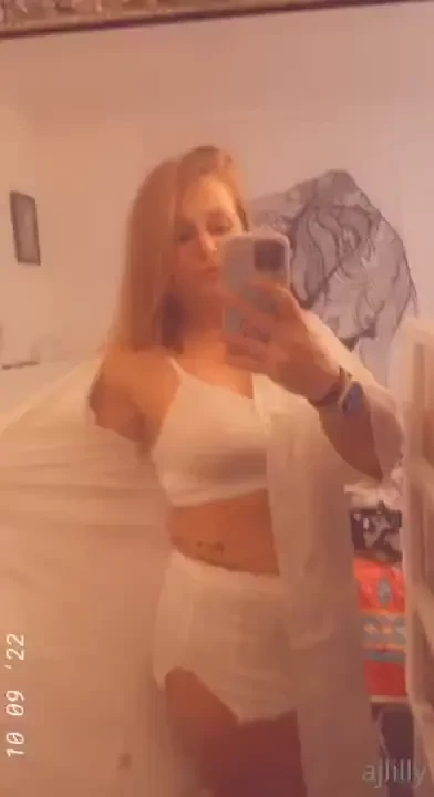 Ok babes anyone who tips five of my posts gets a custom video of your part 2 