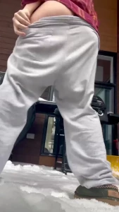 Quick pee outside after holding it so long while snowboarding fyp pee