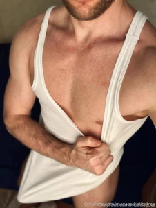 Follow my sexy bro muscleguys hot and fit stud with big suckable cock part 1