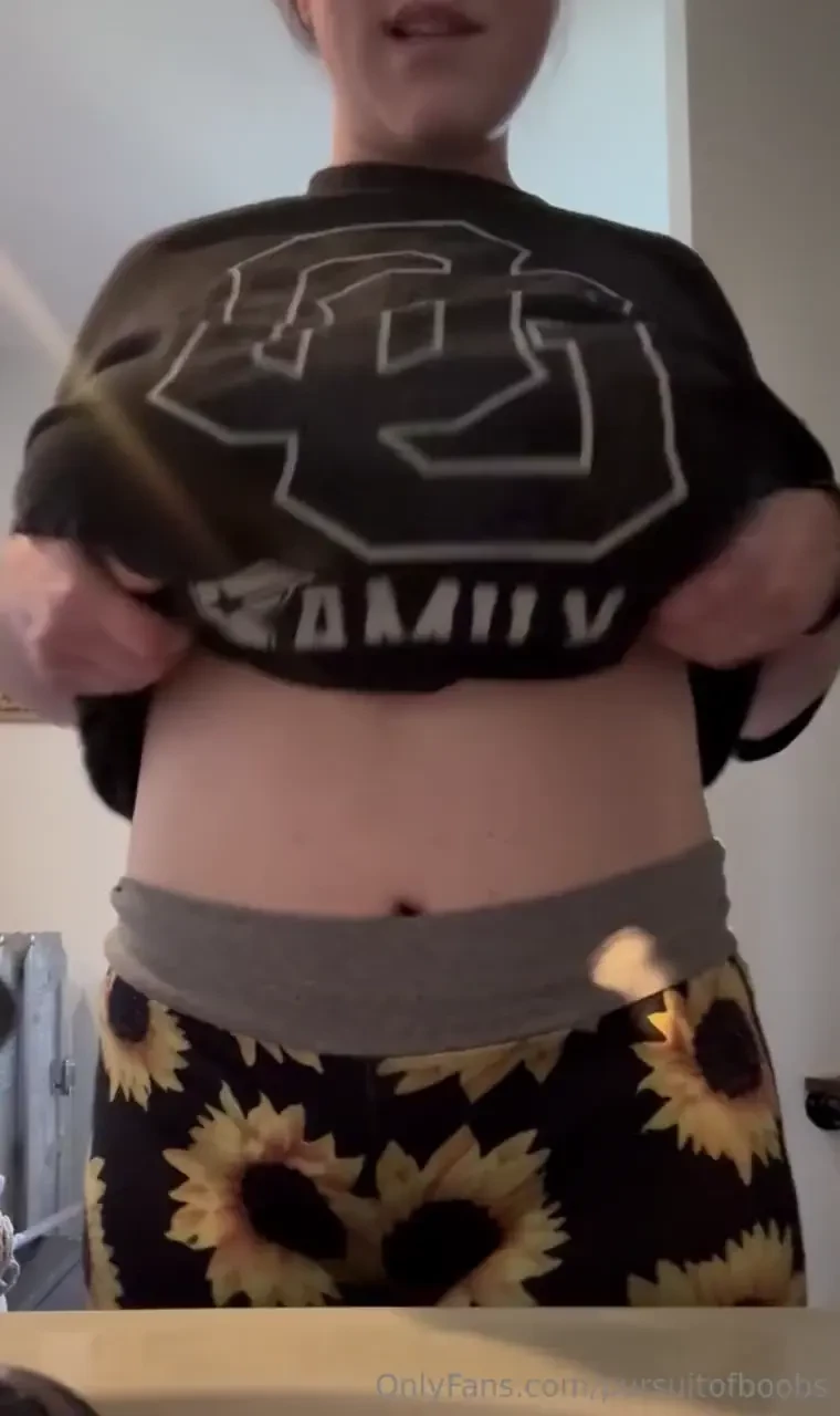 Starting a new challenge for myself 30 days of boob drops today is day 