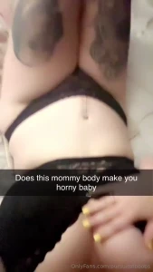 Mommy s first time self-fucking and draining her pussy since surgery