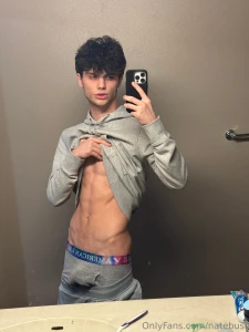 Is there any reason why you re not in my dms