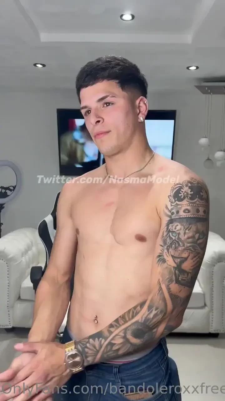 Mis videos completos estan disponibles hablame my full videos are 