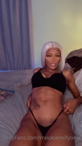 Good afternoon tip me show me some holiday love