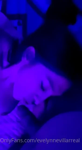 First video sucking cock and getting the big load on my 