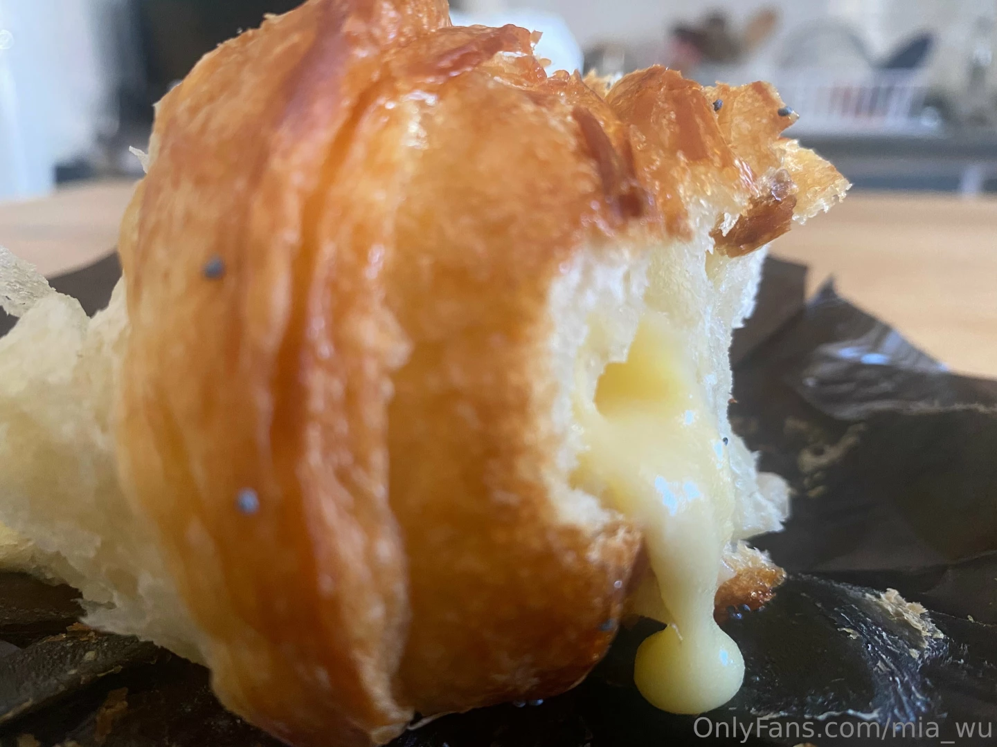 Mmhhh i discovered this new pastry it s called a nbsp cruffin nbsp a 
