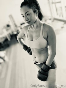 One-two-one-two fitness mode today hope you are enjoying your week mes part 3