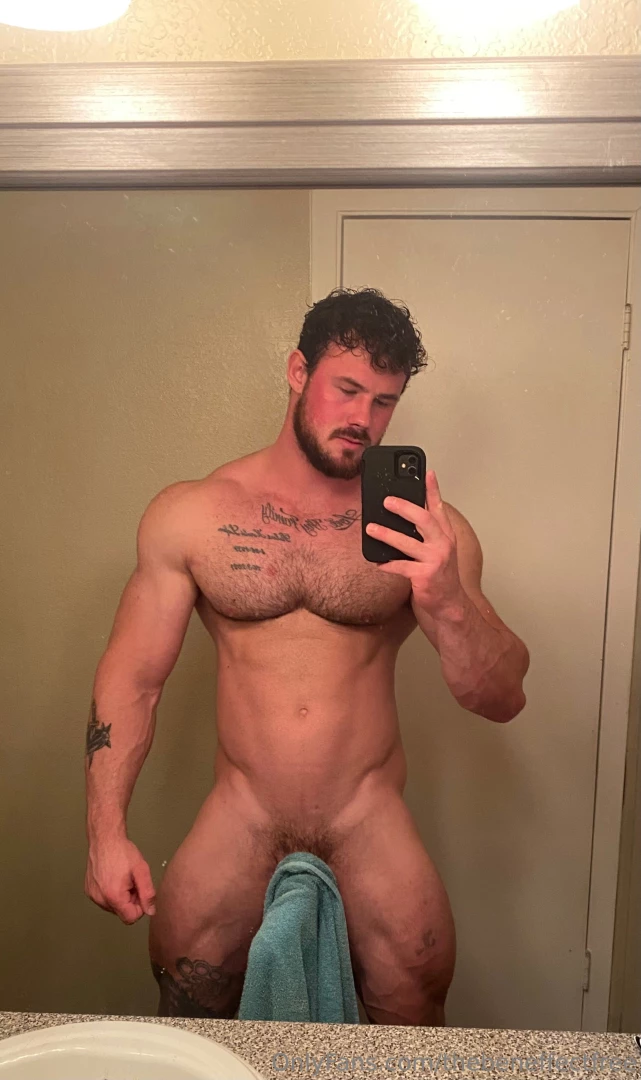 Welcome to my world i m all about making you happy and keeping things 