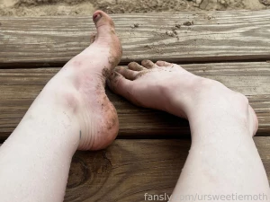 Dirty dirty dirtyfeet beach sandy footfetish feetfetish feet toes