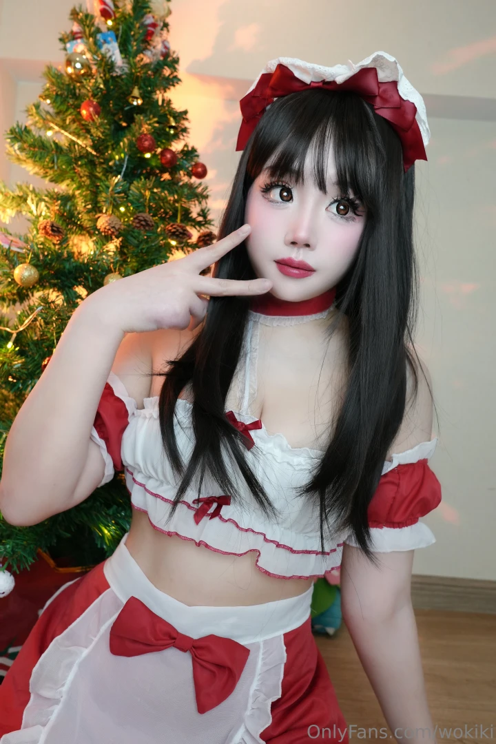 Hihi merry christmasss so like it s finally that time of year again 