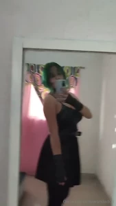 2 videos and 3 photos i m working in learn how take sexy pics with part 1