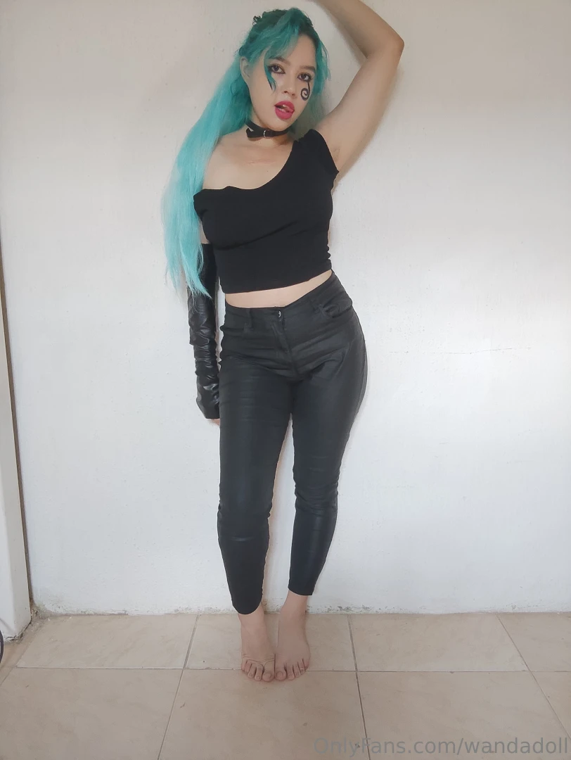 Your fav goth girl is here part 8 