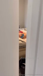 Hubby spying on me while i was stretching my pussy with my bad dragon