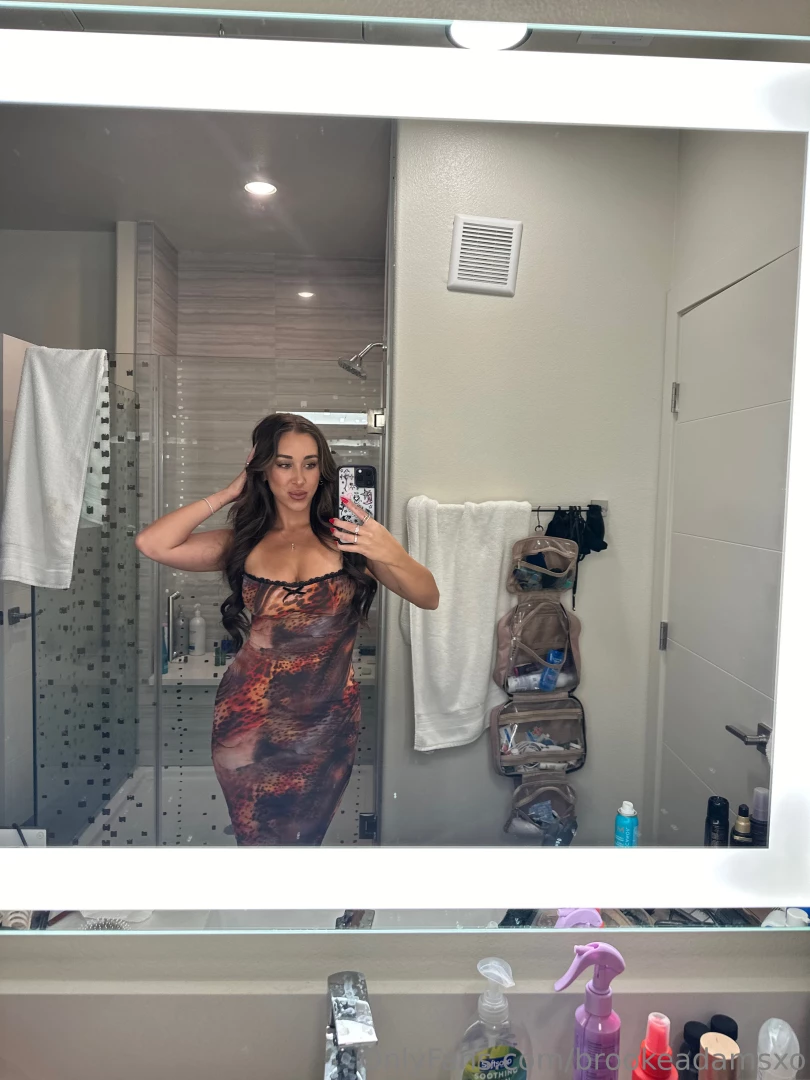 Who s that oh just me looking fab 