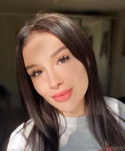 Cute girl miadavis7 loves to play with her pussy she looks so innocent part 1