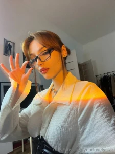 Caught you staring that moment when you catch someone staring and